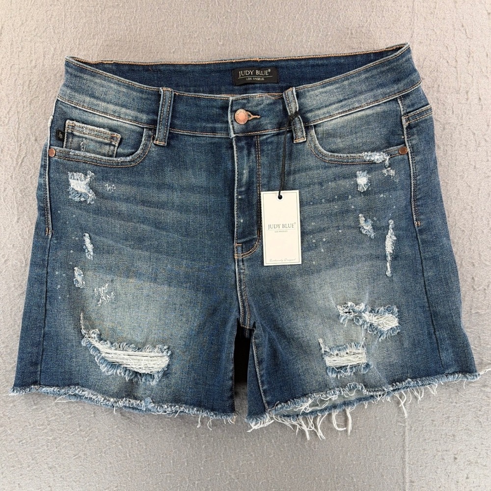 Judy Blue Distressed Denim Shorts Medium Wash Raw Hem JB15202MD XL Womens